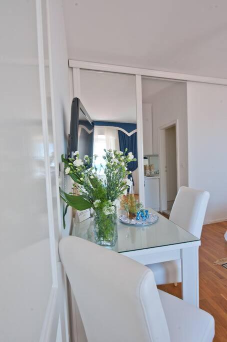 Blue Studio Apartment Next To The Beach Ragusa Esterno foto